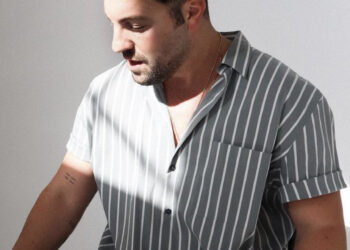 Rising Singer and Musician Michael Orvind becomes a Major Hit