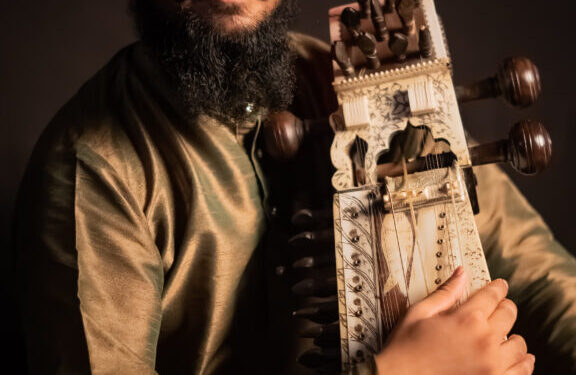 Sarangi player Satwinder Pal Singh has been touching hearts through the rhythms of strings.